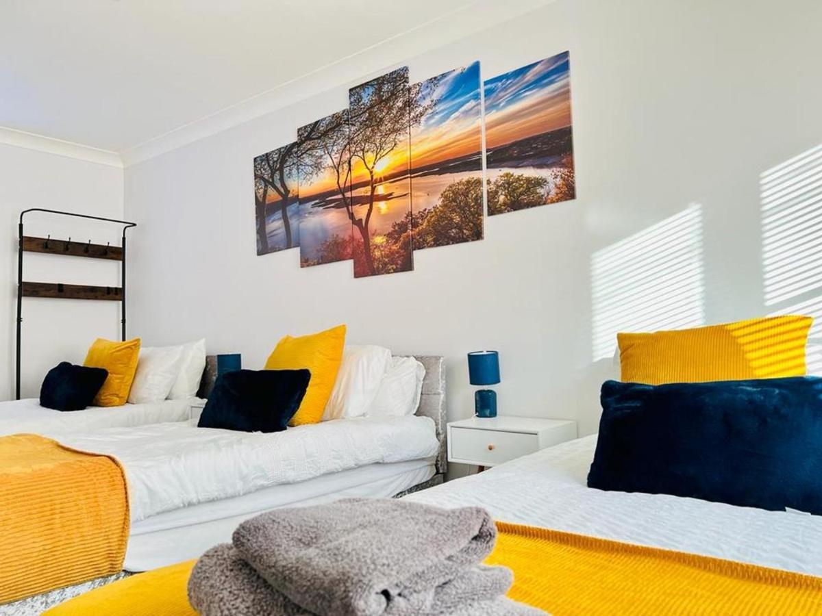 Boleyn Avenue By Incredible Stay Peterborough Dış mekan fotoğraf
